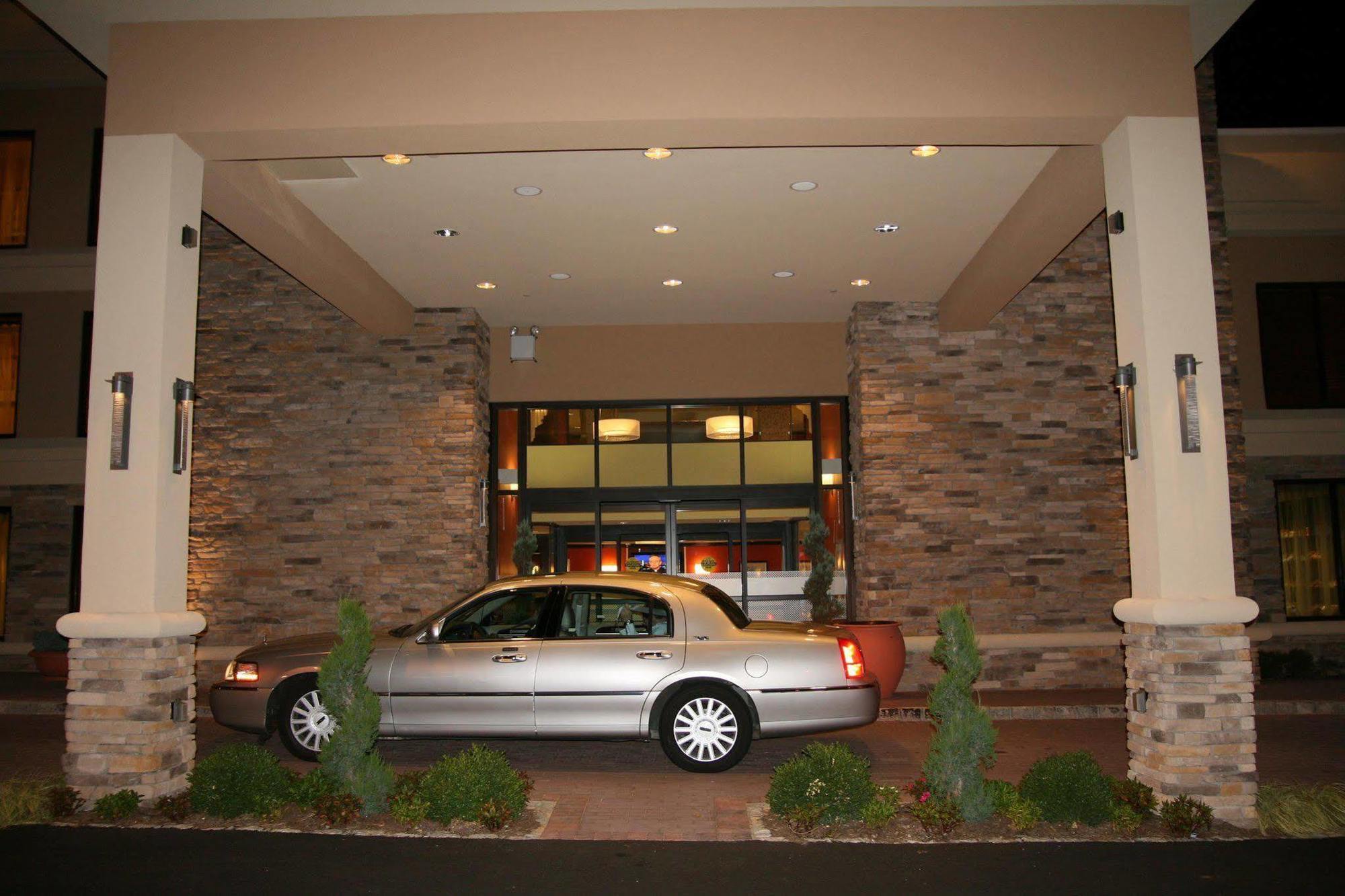 Hampton Inn Jericho - Westbury Exterior foto