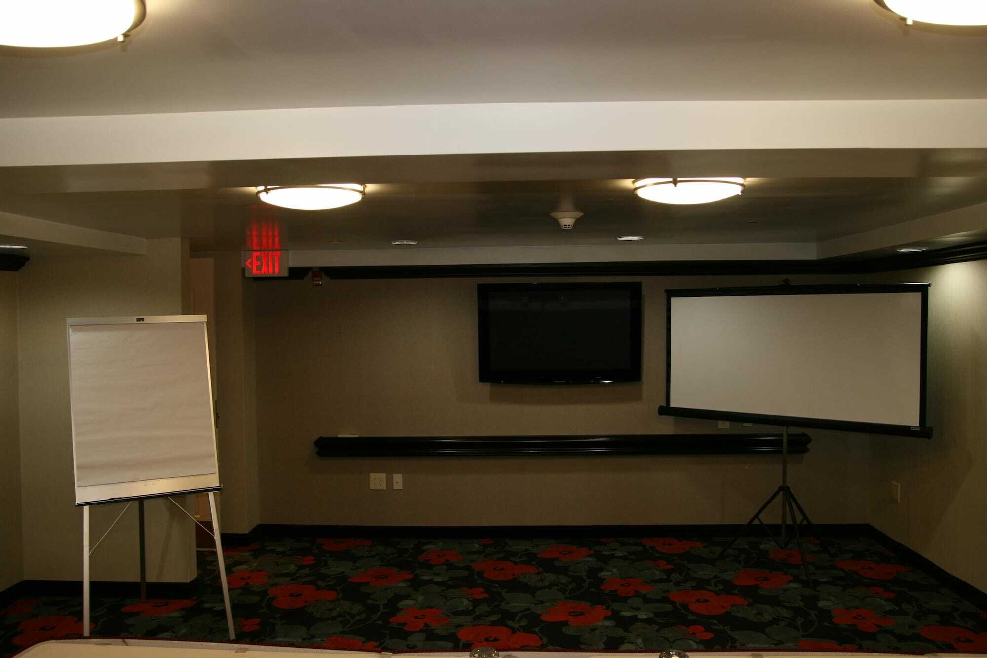 Hampton Inn Jericho - Westbury Facilități foto